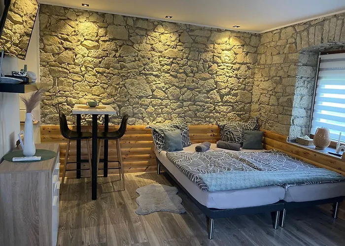 Apartment Kaland 1 *